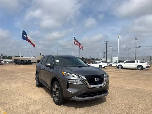 Certified 2023 Nissan Rogue SV w/ SV Premium B Package FWD image 2