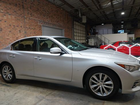 Used 2015 INFINITI Q50 Premium w/ Navigation Package image 2