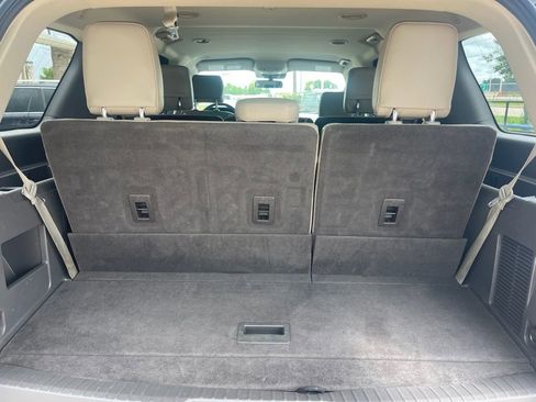 Used 2018 Ford Expedition XLT w/ Equipment Group 202A RWD image 9