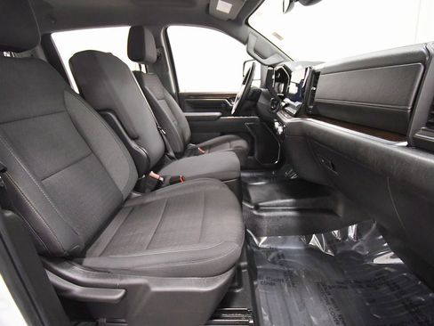 Used 2024 GMC Sierra 3500 SLE image 16