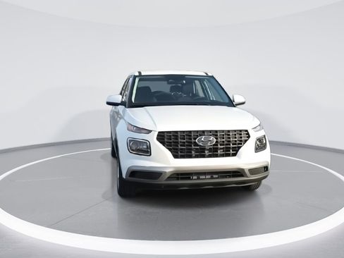 New 2026 Hyundai Venue SE image 3