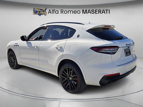 Used 2022 Maserati Levante Modena image 7