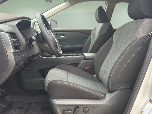 Used 2023 Nissan Rogue SV AWD/4WD image 21