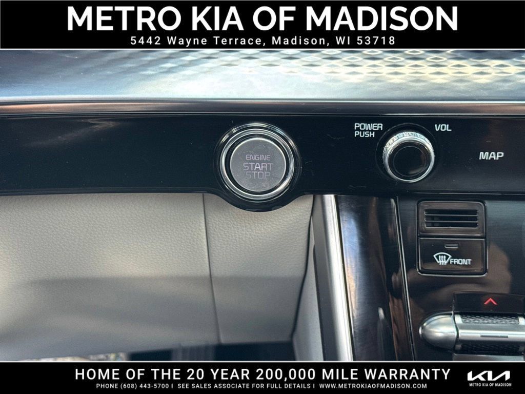Used 2024 Kia Carnival SX Prestige FWD image 28