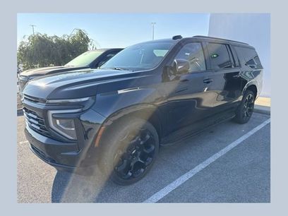 Used 2025 Chevrolet Suburban RST