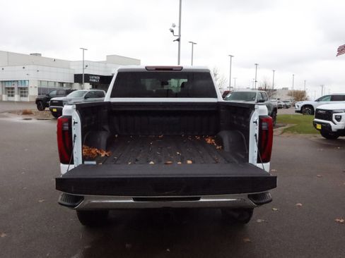 New 2026 GMC Sierra 3500 SLT image 16