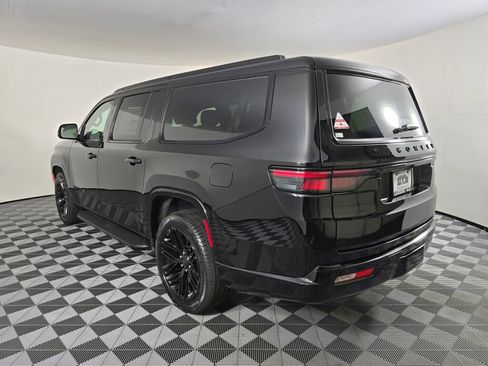 New 2025 Jeep Wagoneer L Series II w/ HD Trailer Tow Package w/25F image 6