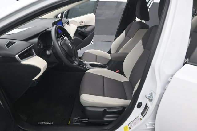 Used 2024 Toyota Corolla LE FWD image 10
