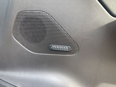 Used 2017 Jaguar F-PACE S image 16