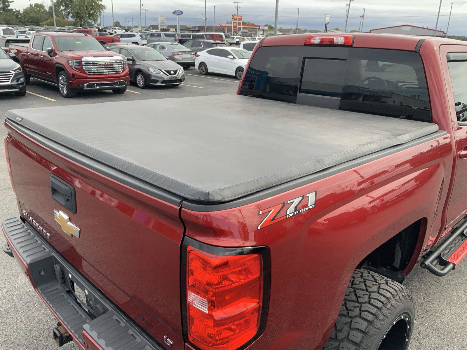 Used 2018 Chevrolet Silverado 1500 LT w/ Texas Edition AWD/4WD image 11
