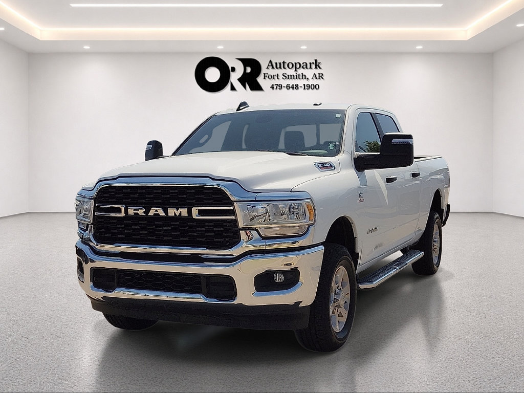 Used 2024 RAM 2500 Big Horn AWD/4WD image 2