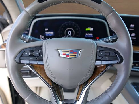 Certified 2024 Cadillac Escalade Premium Luxury Platinum AWD/4WD image 12