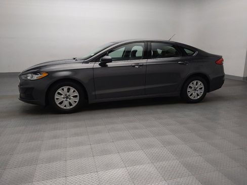 Used 2019 Ford Fusion S image 2