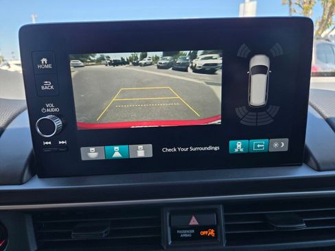 Certified 2024 Honda Pilot Touring image 13