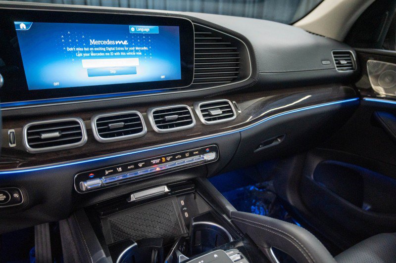 Certified 2026 Mercedes-Benz GLS 450 4MATIC image 37