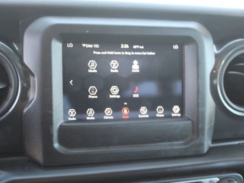 Used 2022 Jeep Wrangler Unlimited Sport AWD/4WD image 25