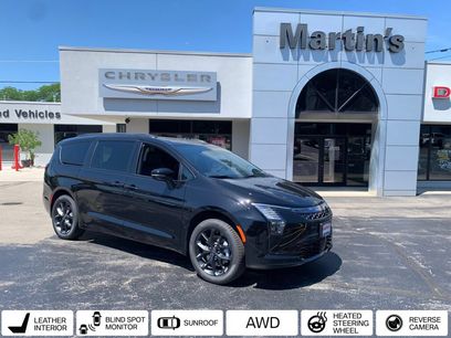 New 2027 Chrysler Pacifica Limited