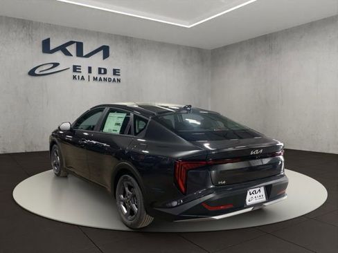 New 2026 Kia K4 FWD image 7