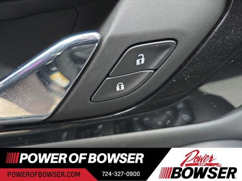 Used 2023 Chevrolet Traverse RS image 13