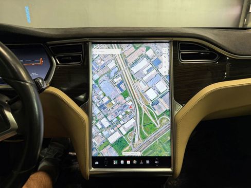Used 2013 Tesla Model S RWD image 13