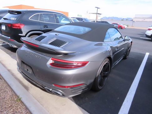 Used 2017 Porsche 911 Turbo S image 3