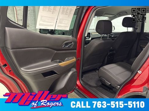 Used 2023 GMC Acadia SLE w/ Driver Convenience Package image 27