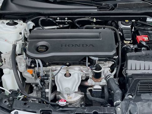 Used 2025 Honda Civic Sport image 27