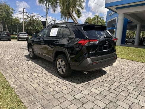 Used 2024 Toyota RAV4 XLE FWD image 35