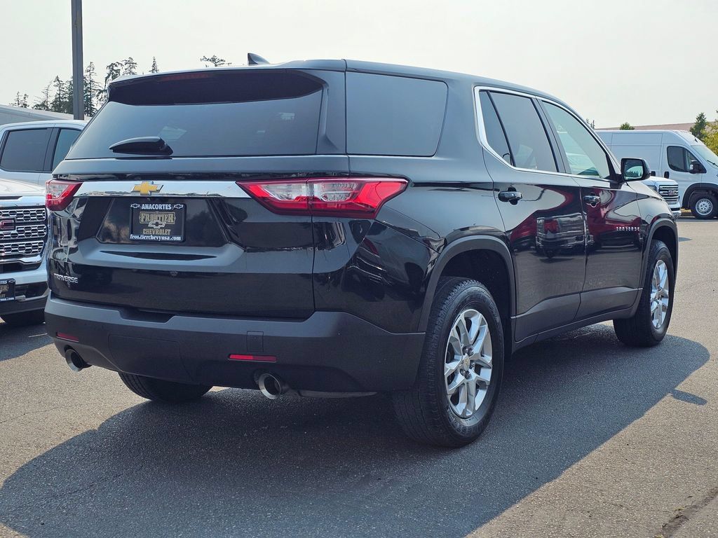Used 2020 Chevrolet Traverse LS FWD image 3