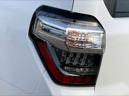 Used 2024 Toyota 4Runner TRD Sport AWD/4WD image 28
