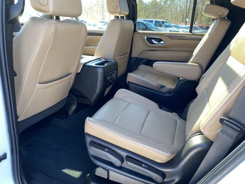 Used 2023 Chevrolet Tahoe Premier image 14