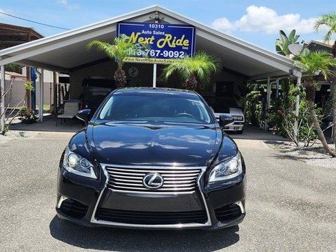 Used 2013 Lexus LS 460 w/ Comfort Pkg RWD image 3