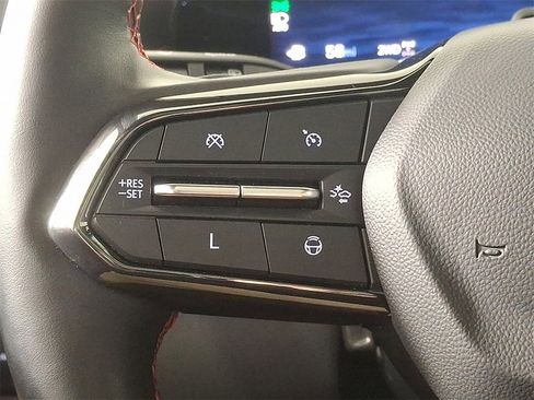 Used 2024 Chevrolet Traverse RS w/ LPO, Floor Liner Package image 22