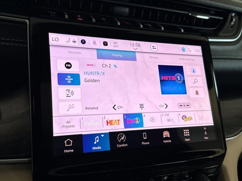 New 2025 Jeep Grand Cherokee L Limited w/ Luxury Tech Group II image 19