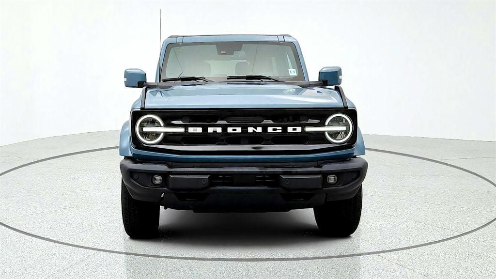 Used 2022 Ford Bronco Outer Banks AWD/4WD image 2