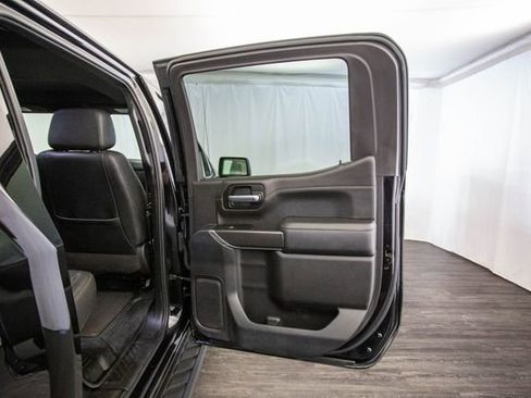 Used 2022 GMC Sierra 1500 AT4 w/ AT4 Premium Package image 23