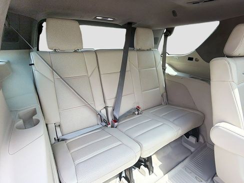 Certified 2024 Cadillac Escalade Sport Platinum w/ LPO, ONYX Package AWD/4WD image 29