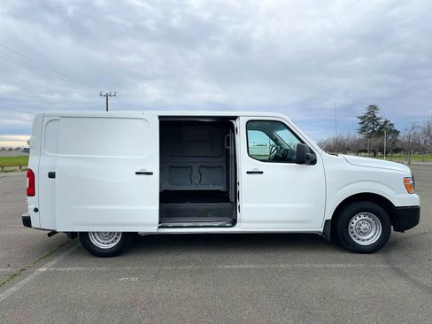 Used 2018 Nissan NV 1500 S RWD image 8
