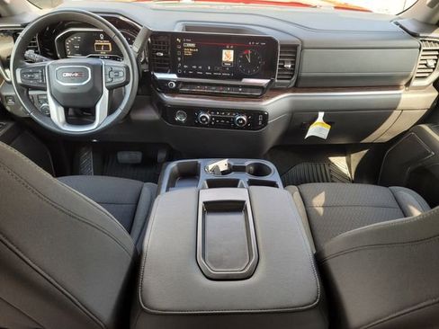 Used 2024 GMC Sierra 1500 SLE image 12
