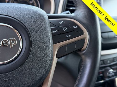 Used 2014 Jeep Cherokee Latitude w/ Comfort/Convenience Group AWD/4WD image 25