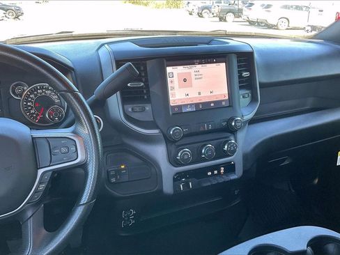 Used 2024 RAM 3500 Tradesman w/ Chrome Appearance Group image 9