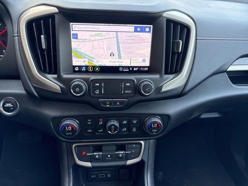 Used 2024 GMC Terrain Denali w/ Denali Premium Package AWD/4WD image 15