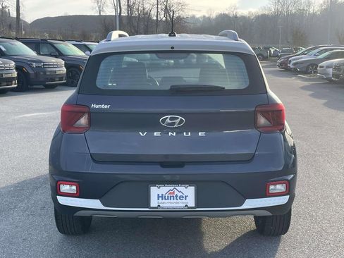 Certified 2024 Hyundai Venue Limited image 27