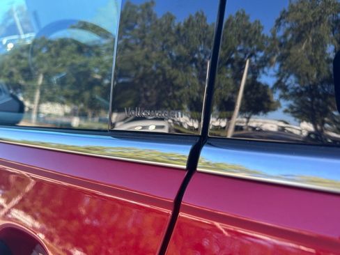 Used 2022 Volkswagen Tiguan SE image 27