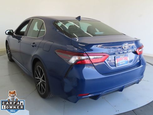 Used 2024 Toyota Camry SE image 7