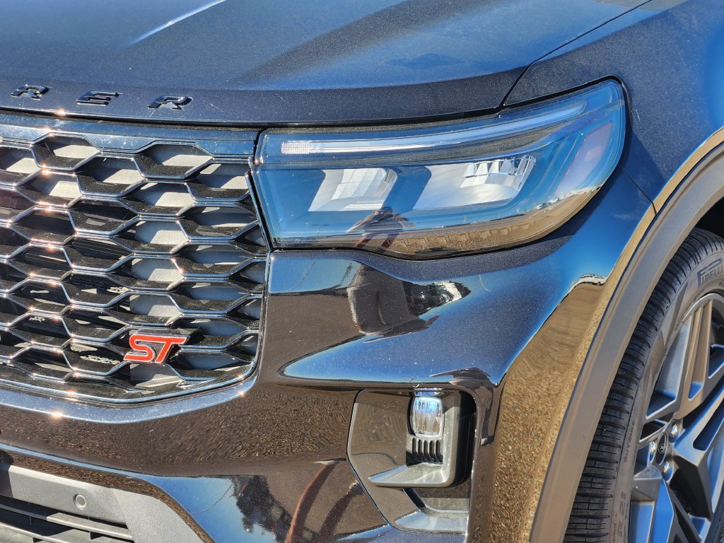 Used 2026 Ford Explorer ST w/ Sun And Sound Package AWD/4WD image 8