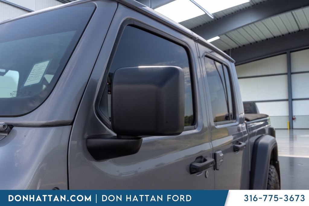 Used 2020 Jeep Gladiator Rubicon w/ Dual Top Group AWD/4WD image 29