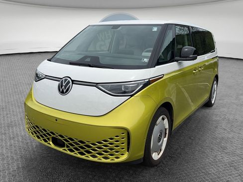 Used 2025 Volkswagen ID. Buzz 1st Edition AWD/4WD image 8