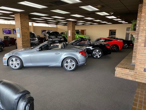 Used 2002 Chevrolet Corvette Coupe w/ Preferred Equipment Group2 RWD image 67