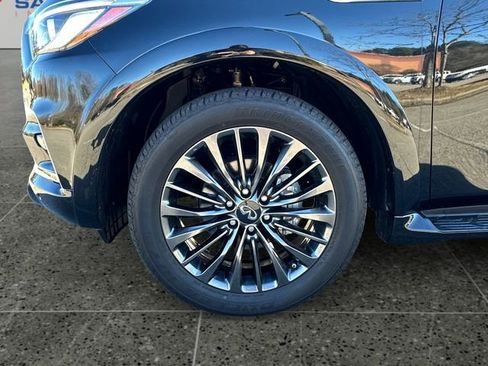 Used 2023 INFINITI QX80 Sensory w/ Cargo Package image 14